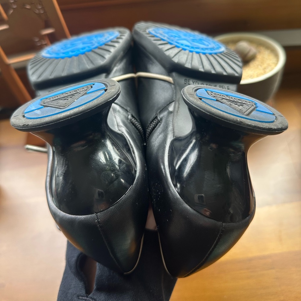 SOLD! Fluevog NEARLY NEW Enneagram Receptive side lace-up black/cream heel - 8 - Picture 13 of 16